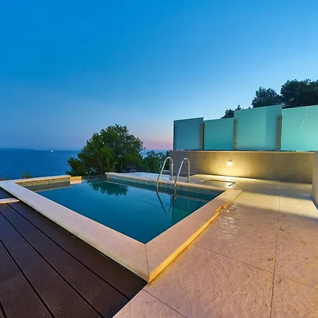 Gallery Luxury & * Split