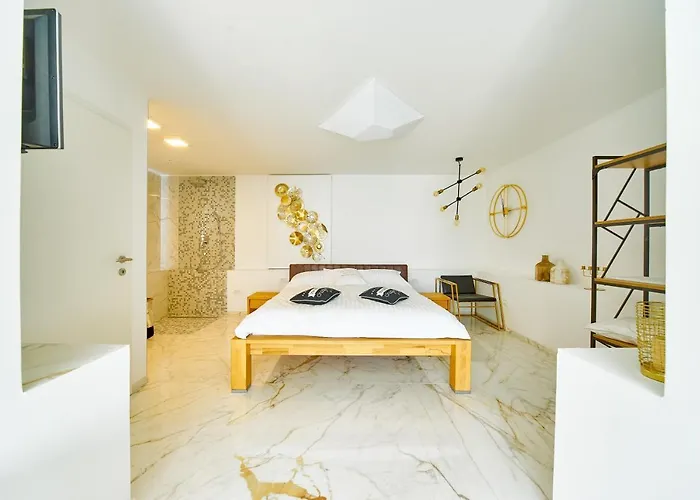 Gallery Luxury & * Спліт